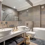 Vilnius Apartments&Suites - Gedimino avenue Butas *