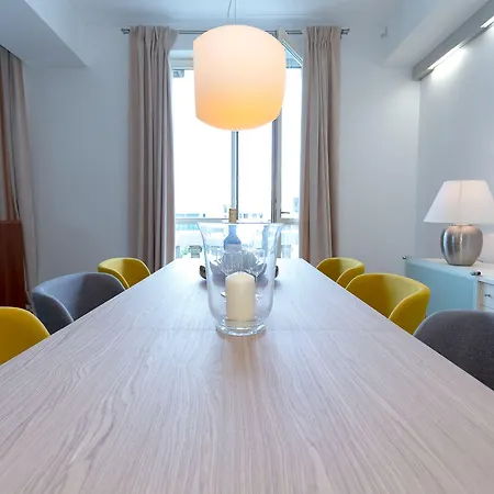 & - Gedimino Avenue *