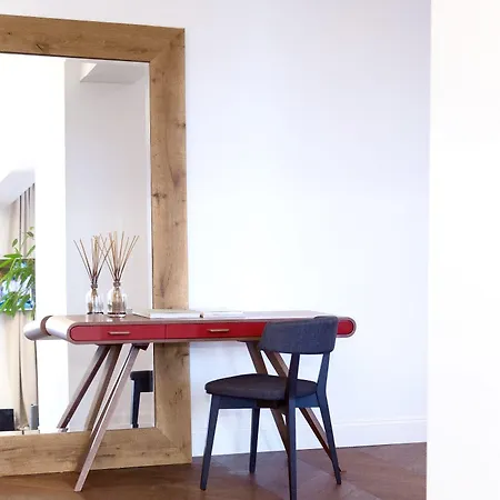 & - Gedimino Avenue Appartement