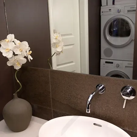 & - Gedimino Avenue Apartament Wilno