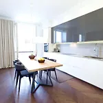 & - Gedimino Avenue Apartamento